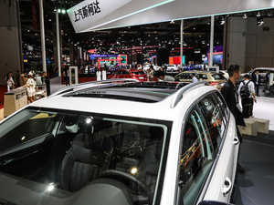 2019款TSI280 DSG旗舰版 国V 车顶