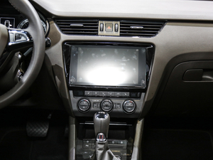 2019款TSI280 DSG旗舰版 国V 中控区