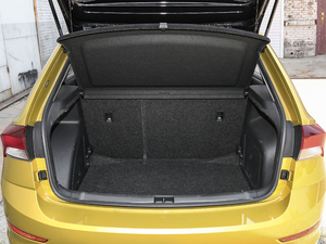 2020款1.5L 自动运动版 行李厢空间
