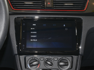 2020款1.5L 自动舒适版 中控区