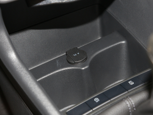 2020款1.5L 手动舒适版 中控区