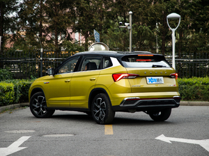 2020款GT 1.5L 自动旗舰版 左后45度