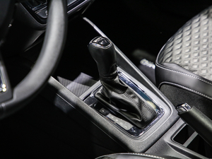 2020款改款 GT 1.5L 自动舒适版 换挡杆