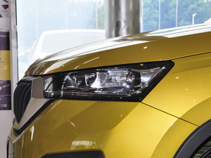 2020Ŀ GT TSI230 DSGm ^