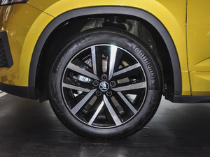 2020Ŀ GT TSI230 DSGm ^