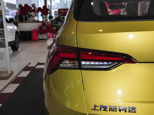 2020Ŀ GT TSI230 DSGm ^