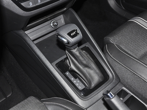 2020款改款 GT TSI230 DSG舒适版 换挡杆