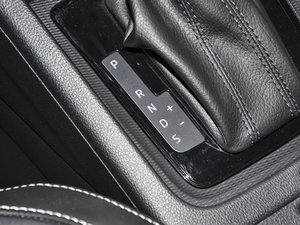 2020Ŀ GT TSI230 DSGm п؅^