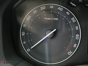 2009款1.6L 手动逸致版 中控区