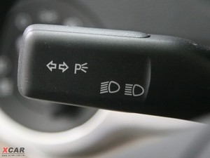 2009款1.6L 手动逸致版 中控区