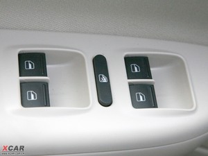 2009款1.6L 自动逸致版 中控区