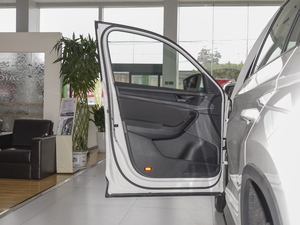 2020TSI330 5˜ʰ {λ܇T