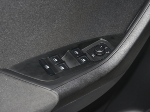 2020TSI330 5˜ʰ {܇ƅ^	