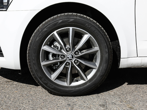 20201.5L Ԅ(dng)m ݆Ȧ