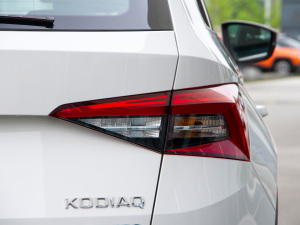 2021TSI330 5(q)A(yu) β