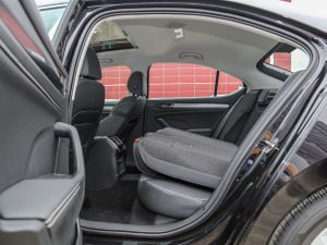 2021TSI280 DSGm ηŵ