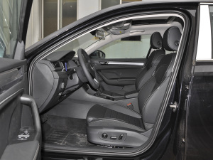 2021TSI330 DSGm ǰſg