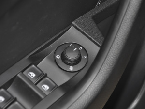 2021TSI330 DSGm п؅^