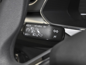 2021TSI330 DSGm п؅^