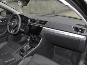 2021TSI330 DSGm п؅^