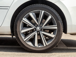 2021TSI330 DSGA (x)(ji)^