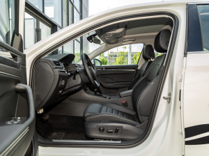 2021TSI330 DSGA ǰſg