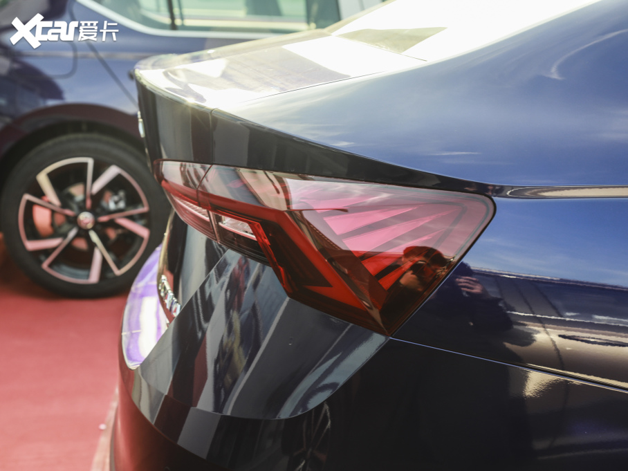 2021J PRO TSI280 DSGF