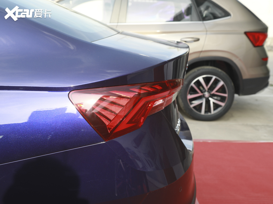 2021J PRO TSI280 DSGF