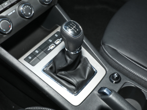 20211.5L ք(dng)m QU