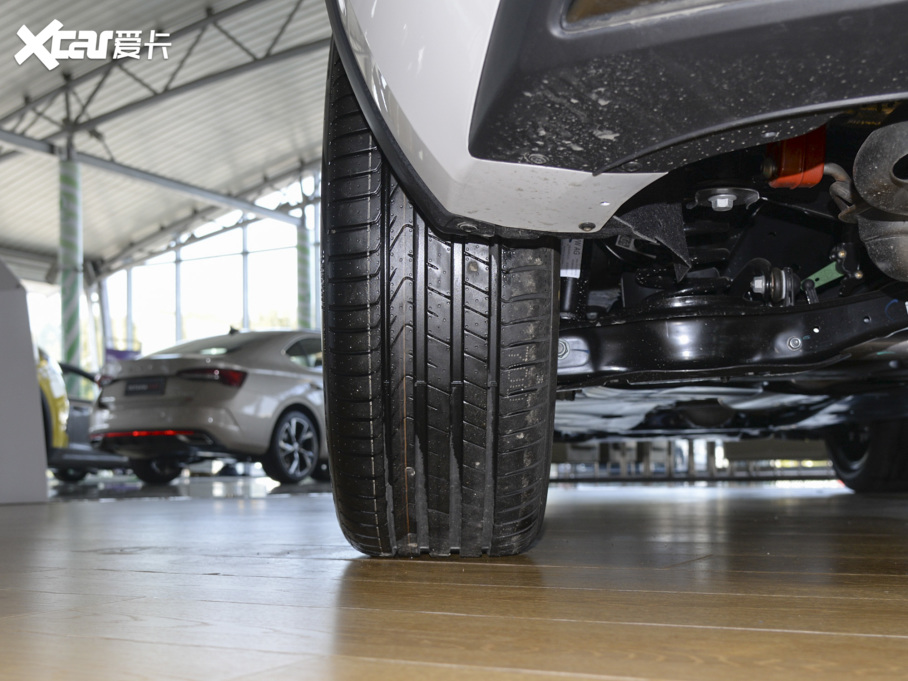 2022µρ TSI330 7(q)