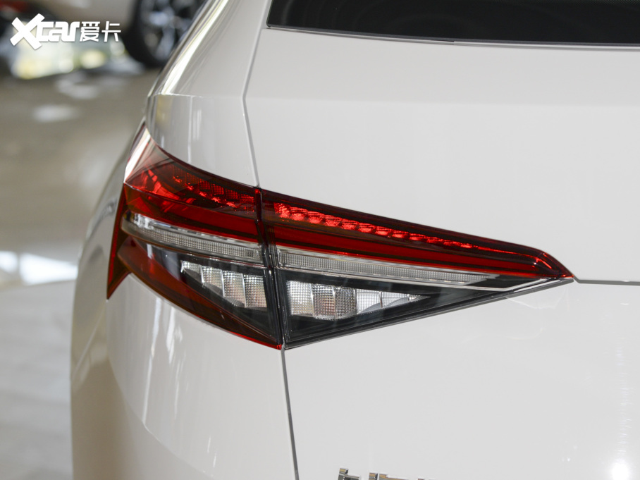 2022µρ TSI330 7(q)