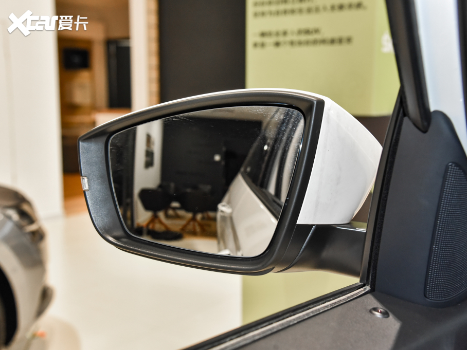 2022µρ TSI330 5(q)