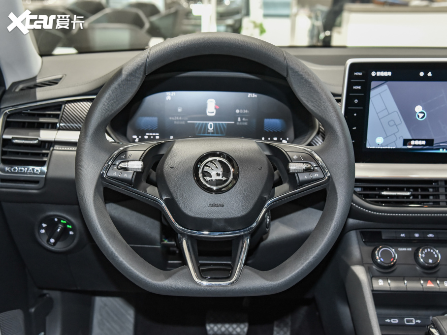 2022µρ TSI330 5(q)