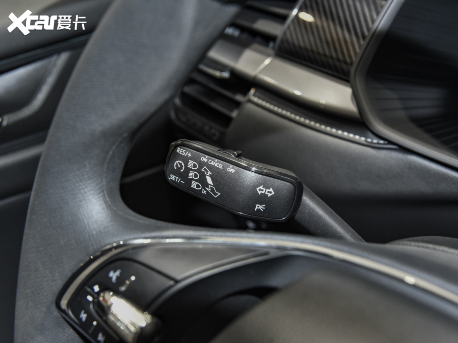 2022µρ TSI330 5(q)