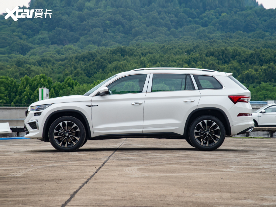 2022µρ Ŀ TSI330 5(q)