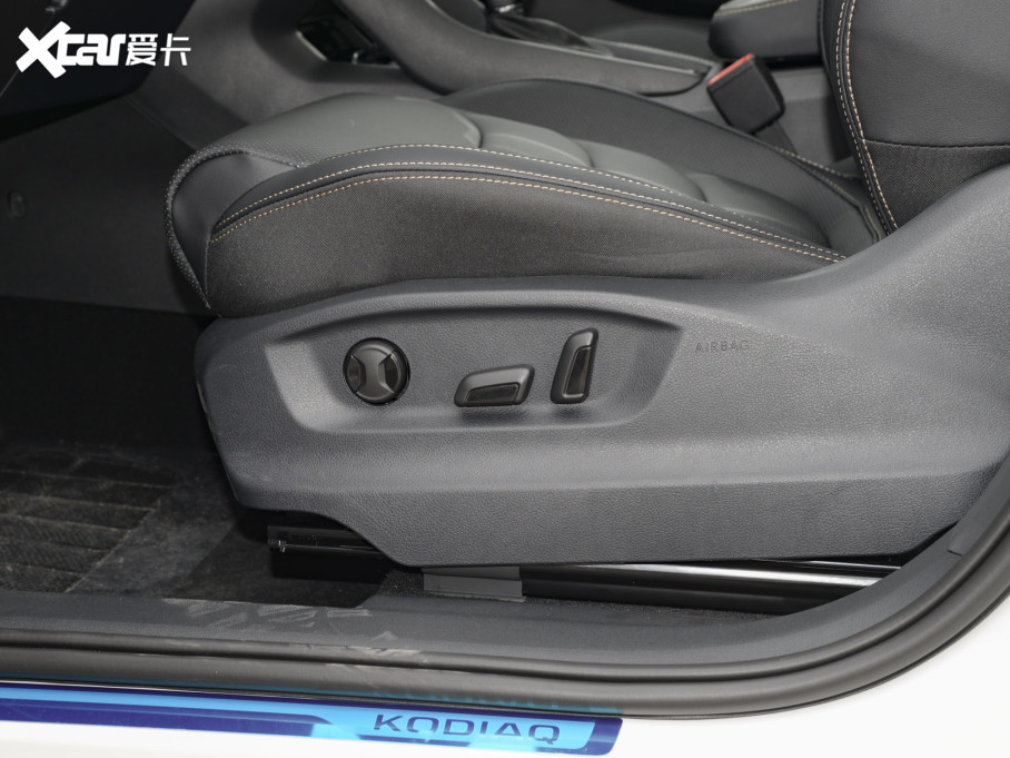 2022µρ Ŀ TSI330 5(q)