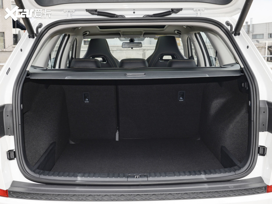 2022µρ Ŀ TSI330 5(q)