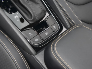 2022Ŀ TSI330 5 v܇Ƅ