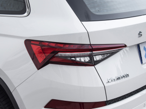 2022Ŀ TSI330 7(q) β