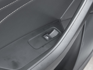 2022Ŀ TSI330 7(q) ܇ƅ^(q)