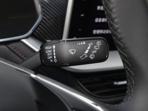 2022TSI330 (q) п؅^(q)