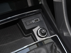 2022TSI330 (q) п؅^(q)