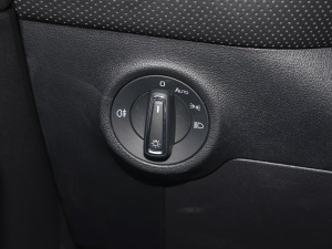 2022TSI330 (q) п؅^(q)