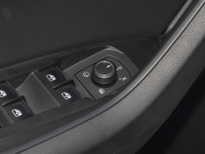 2022TSI330 (q) п؅^(q)