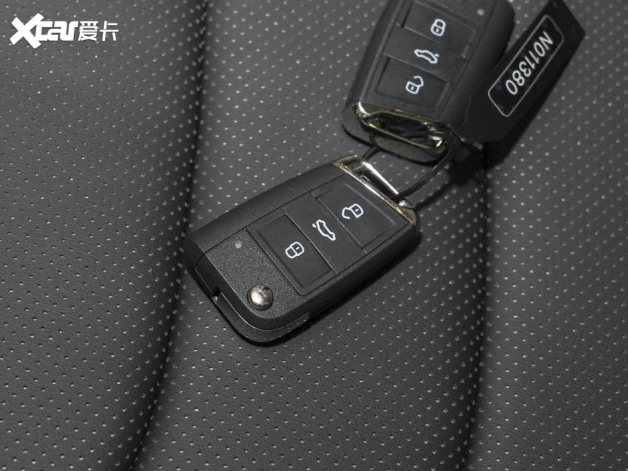 2023µρ Ŀ TSI330 7