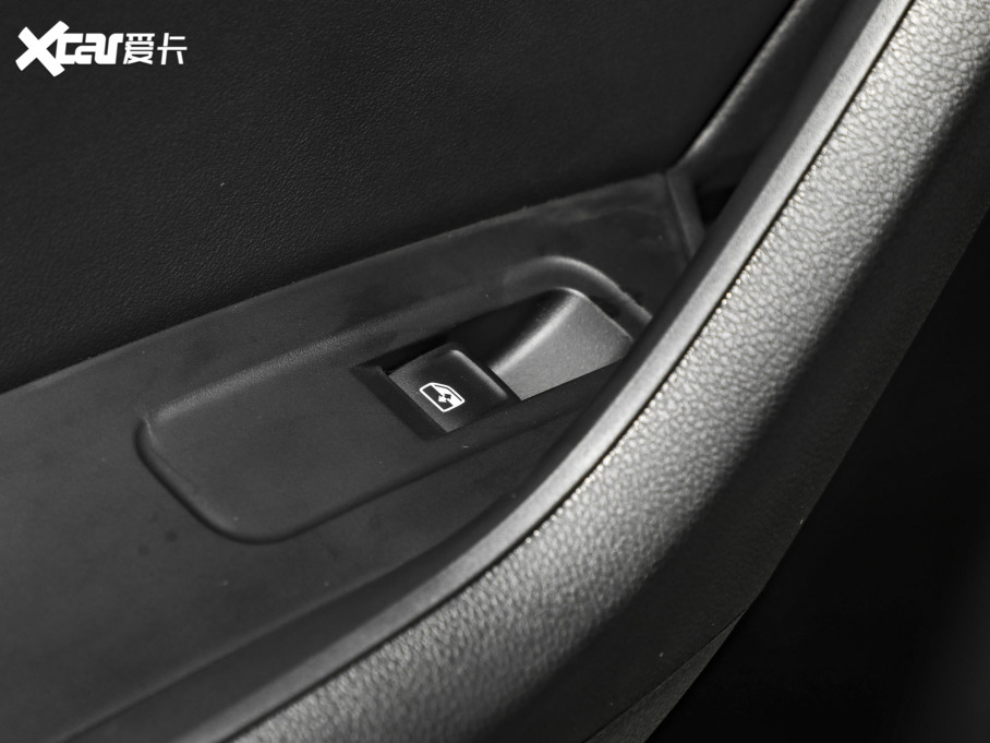 2023µρ Ŀ TSI330 5(q)