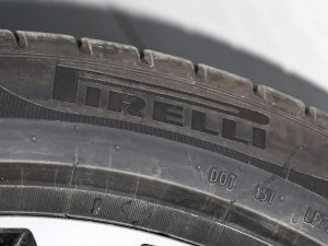 2023TSI330 5(q) ݆̥Ʒ