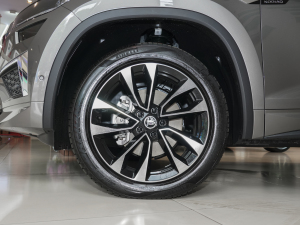 2023Ŀ TSI330 7 ݆Ȧ