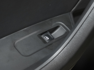 2023Ŀ TSI330 7(q) ܇ƅ^(q)