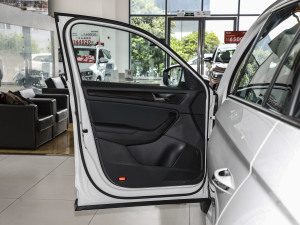 2023Ŀ TSI330 5(q)(sh) {λ܇T